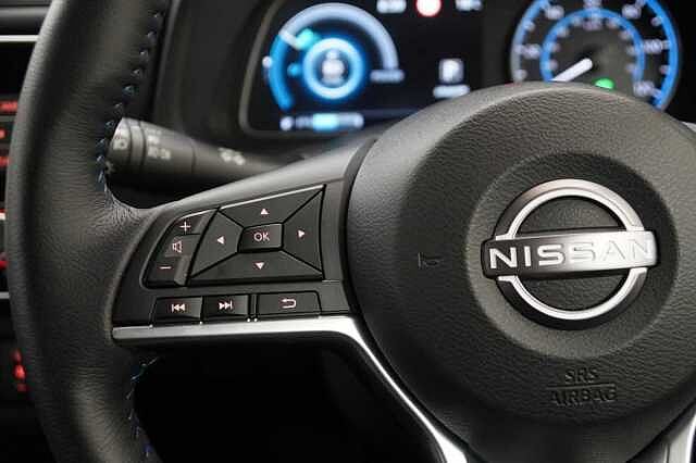 Nissan LEAF 39KW N-Connecta Auto with Sat Nav and 360 Around View Cameras
