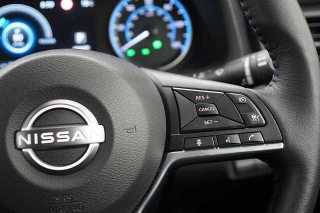 Nissan LEAF 39KW N-Connecta Auto with Sat Nav and 360 Around View Cameras