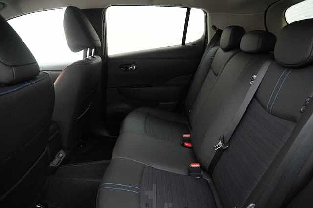 Nissan LEAF 39KW N-Connecta Auto with Sat Nav and 360 Around View Cameras