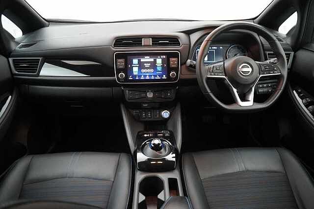 Nissan LEAF 39KW N-Connecta Auto with Sat Nav and 360 Around View Cameras