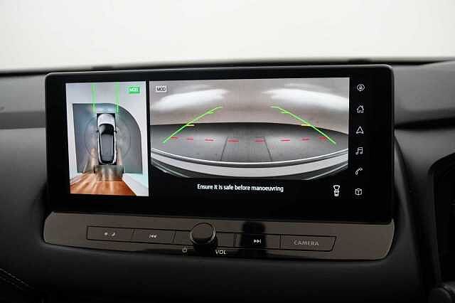 Nissan Qashqai 1.5 e-Power 190 N-Connecta Auto with Glass Roof Pack + Nav and 360 Cameras