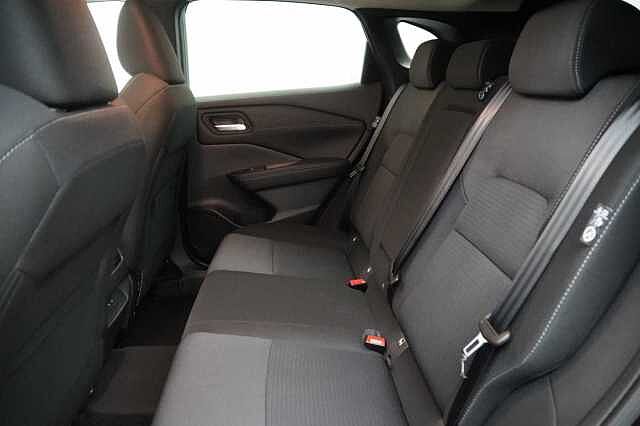 Nissan Qashqai 1.5 e-Power 190 N-Connecta Auto with Glass Roof Pack + Nav and 360 Cameras