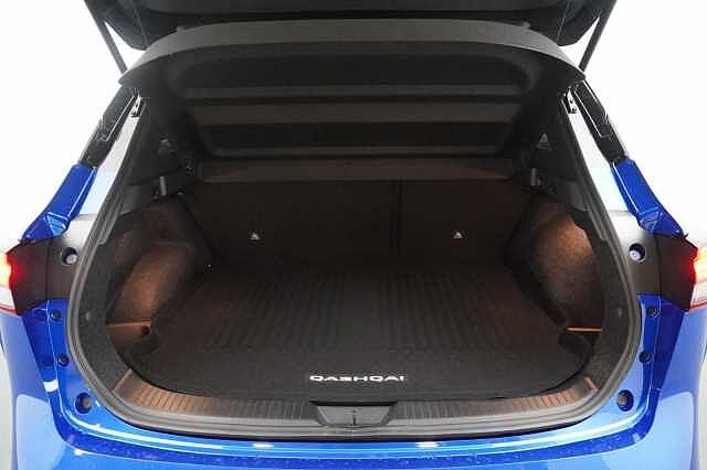 Nissan Qashqai 1.5 e-Power 190 N-Connecta Auto with Glass Roof Pack + Nav and 360 Cameras