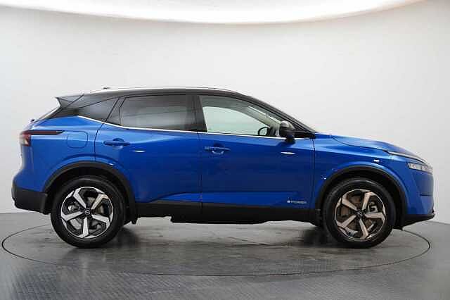 Nissan Qashqai 1.5 e-Power 190 N-Connecta Auto with Glass Roof Pack + Nav and 360 Cameras