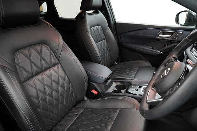 Nissan Qashqai 1.3 DIG-T MH 158 Tekna+ with BOSE Audio + Glass Roof and Premium Leather