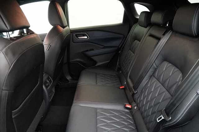 Nissan Qashqai 1.3 DIG-T MH 158 Tekna+ with BOSE Audio + Glass Roof and Premium Leather