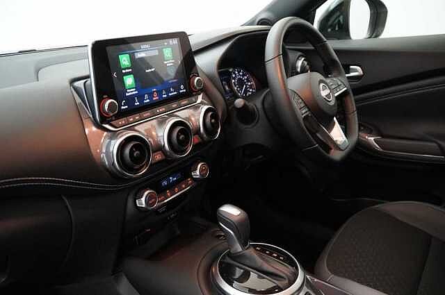 Nissan Juke 1.6 143 HEV Hybrid N-Connecta Auto with Sat Nav and Rear View Camera