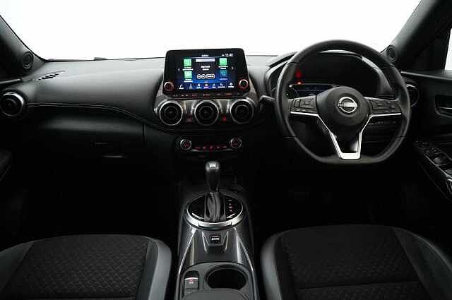 Nissan Juke 1.6 143 HEV Hybrid N-Connecta Auto with Sat Nav and Rear View Camera