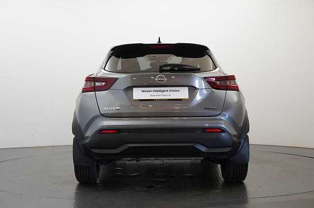 Nissan Juke 1.6 143 HEV Hybrid N-Connecta Auto with Sat Nav and Rear View Camera