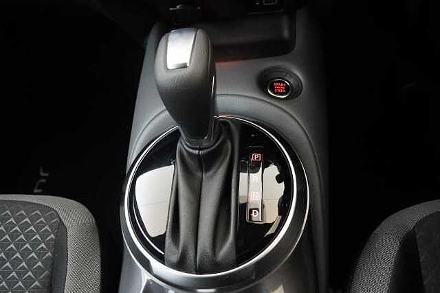 Nissan Juke 1.0 DIG-T 114 N-Connecta DCT Auto with Nav + Camera and Silver Design Pack