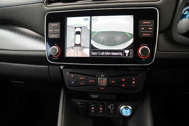 Nissan LEAF 40KW N-Connecta Auto with Sat Nav and 360 View Cameras