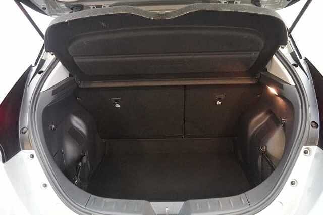 Nissan LEAF 40KW N-Connecta Auto with Sat Nav and 360 View Cameras