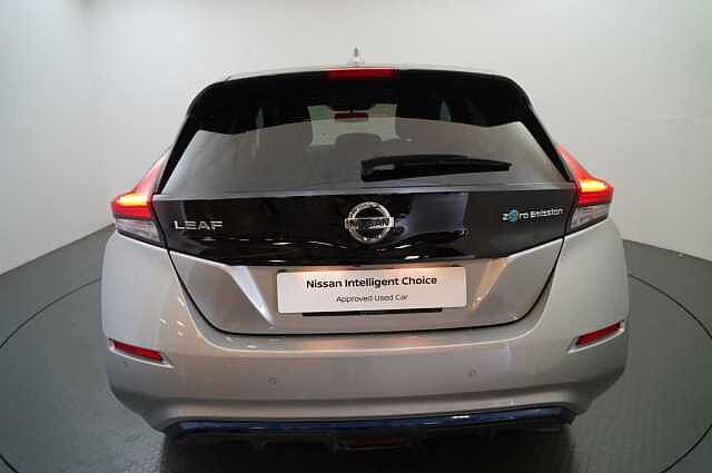 Nissan LEAF 40KW N-Connecta Auto with Sat Nav and 360 View Cameras
