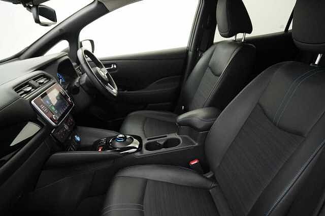 Nissan LEAF 40KW N-Connecta Auto with Sat Nav and 360 View Cameras