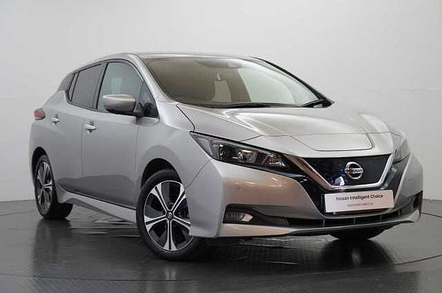 Nissan LEAF 40KW N-Connecta Auto with Sat Nav and 360 View Cameras