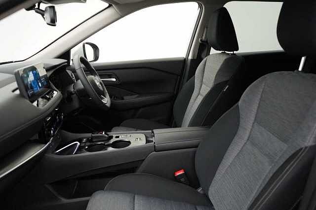 Nissan X-Trail 1.5 204 e-Power N-Connecta Auto with 5 Seats + Sat Nav and 360 Cameras