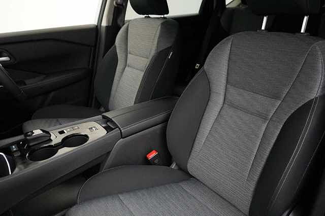 Nissan X-Trail 1.5 204 e-Power N-Connecta Auto with 5 Seats + Sat Nav and 360 Cameras