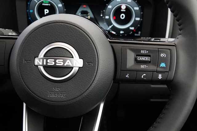 Nissan Qashqai 1.5 205 e-Power N-Connecta Auto with Glass Roof Pack + Nav and 360 Cameras
