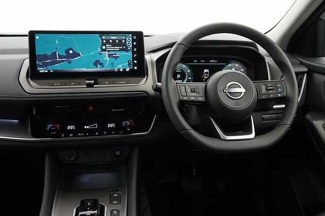 Nissan Qashqai 1.5 205 e-Power N-Connecta Auto with Glass Roof Pack + Nav and 360 Cameras