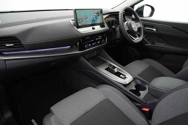 Nissan Qashqai 1.5 205 e-Power N-Connecta Auto with Glass Roof Pack + Nav and 360 Cameras