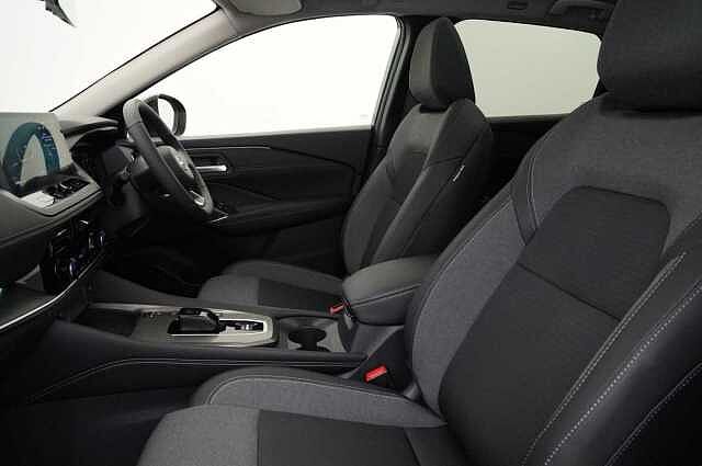 Nissan Qashqai 1.5 205 e-Power N-Connecta Auto with Glass Roof Pack + Nav and 360 Cameras
