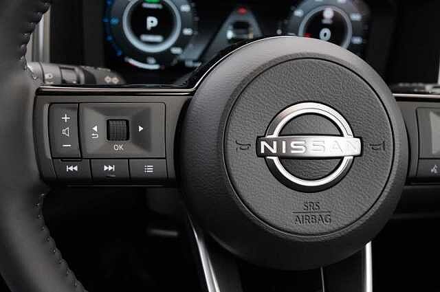 Nissan Qashqai 1.5 205 e-Power N-Connecta Auto with Glass Roof Pack + Nav and 360 Cameras