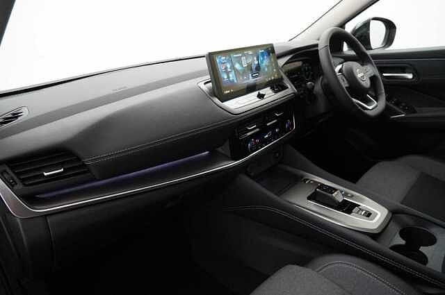 Nissan Qashqai 1.5 205 e-Power N-Connecta Auto with Glass Roof Pack + Nav and 360 Cameras