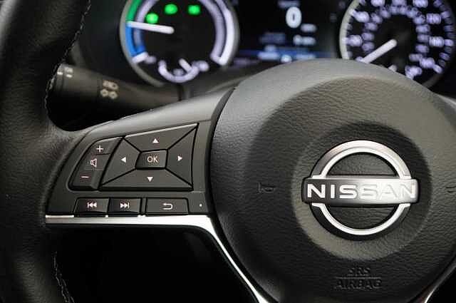 Nissan Juke 1.6 143 HEV Hybrid N-Connecta Auto with Sat Nav and Rear View Camera