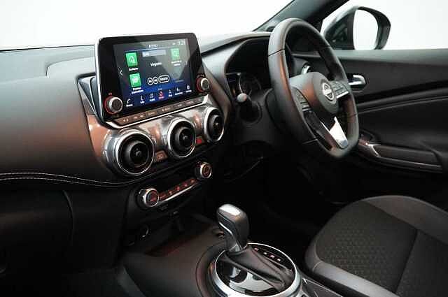 Nissan Juke 1.6 143 HEV Hybrid N-Connecta Auto with Sat Nav and Rear View Camera