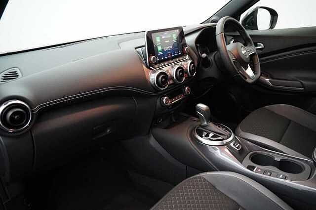 Nissan Juke 1.6 143 HEV Hybrid N-Connecta Auto with Sat Nav and Rear View Camera