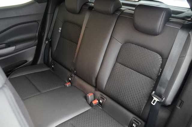 Nissan Juke 1.6 143 HEV Hybrid N-Connecta Auto with Sat Nav and Rear View Camera
