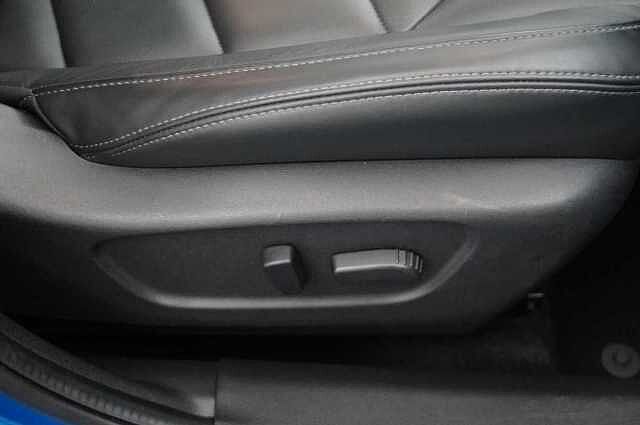 Nissan Qashqai 1.3 DIG-T 157 N-Motion DCT Auto with Panoramic Glass Roof and Nappa Leather