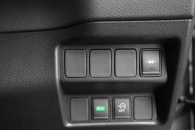 Nissan Qashqai 1.3 DIG-T 157 N-Motion DCT Auto with Panoramic Glass Roof and Nappa Leather