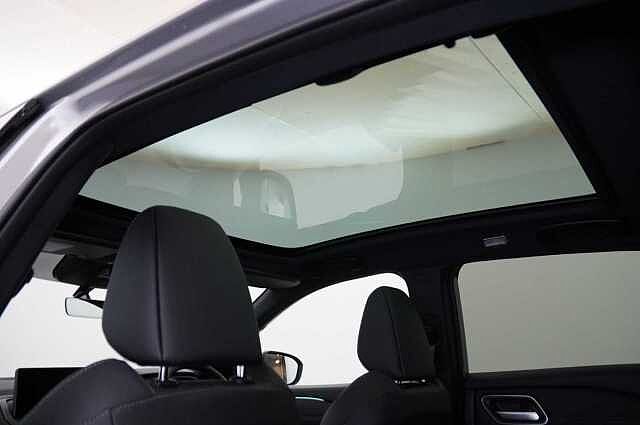 Nissan Qashqai 1.3 DIG-T MH 140 Tekna with Glass Roof + BOSE Audio Upgrade and Heat Pack