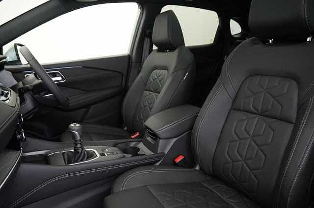 Nissan Qashqai 1.3 DIG-T MH 140 Tekna with Glass Roof + BOSE Audio Upgrade and Heat Pack