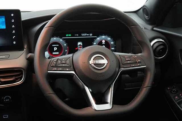 Nissan Juke 1.0 DIG-T 114 N-Connecta DCT Auto with Sat Nav and Rear View Camera