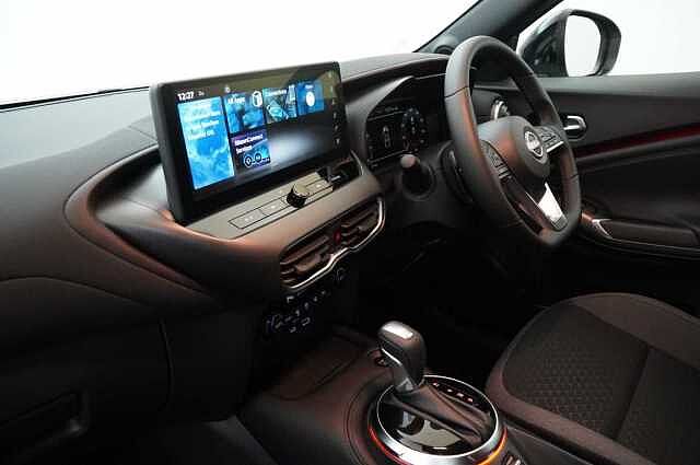 Nissan Juke 1.0 DIG-T 114 N-Connecta DCT Auto with Sat Nav and Rear View Camera
