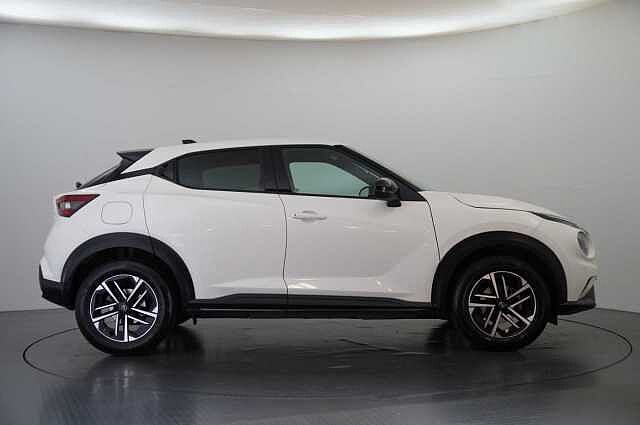 Nissan Juke 1.0 DIG-T 114 N-Connecta DCT Auto with Sat Nav and Rear View Camera