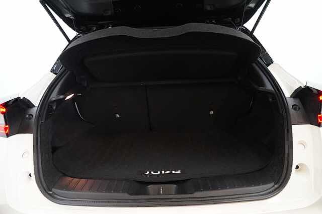 Nissan Juke 1.0 DIG-T 114 Tekna+ with BOSE Audio and Drive Assist Technology
