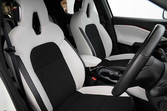 Nissan Juke 1.0 DIG-T 114 Tekna+ with BOSE Audio and Drive Assist Technology