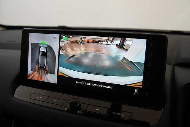 Nissan Qashqai 1.3 DIG-T MH 158 N-Connecta with Sat Nav and 360 View Cameras