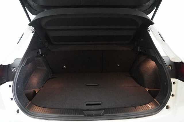 Nissan Qashqai 1.3 DIG-T MH 158 N-Connecta with Sat Nav and 360 View Cameras