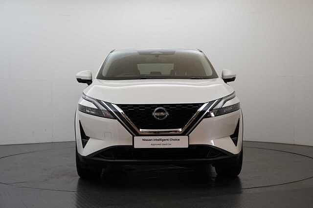 Nissan Qashqai 1.3 DIG-T MH 158 N-Connecta with Sat Nav and 360 View Cameras