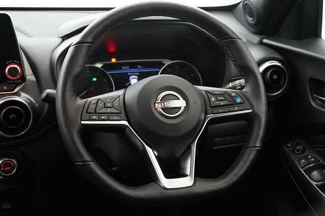 Nissan Juke 1.0 DIG-T 114 Tekna with BOSE Audio and Drive Assist Technology