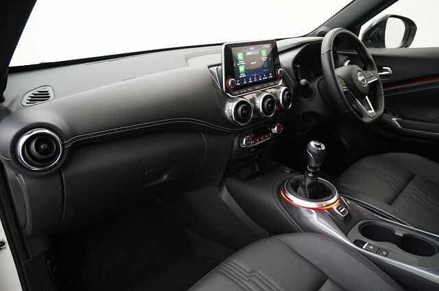 Nissan Juke 1.0 DIG-T 114 Tekna with BOSE Audio and Drive Assist Technology