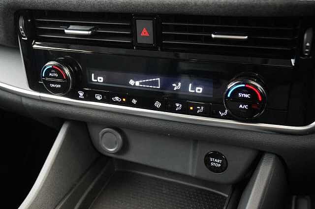 Nissan Qashqai 1.5 190 e-Power Acenta Premium Auto with Rear View Camera