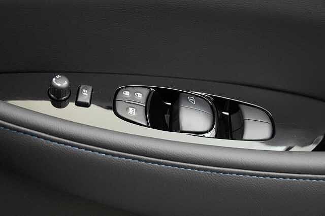 Nissan LEAF e+ 62KW Tekna Auto with BOSE Audio and Pro Pilot Technology