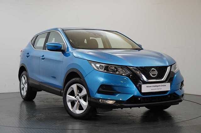 Nissan Qashqai 1.3 DIG-T 140 Acenta Premium with Sat Nav and Rear Camera