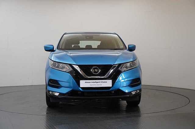 Nissan Qashqai 1.3 DIG-T 140 Acenta Premium with Sat Nav and Rear Camera